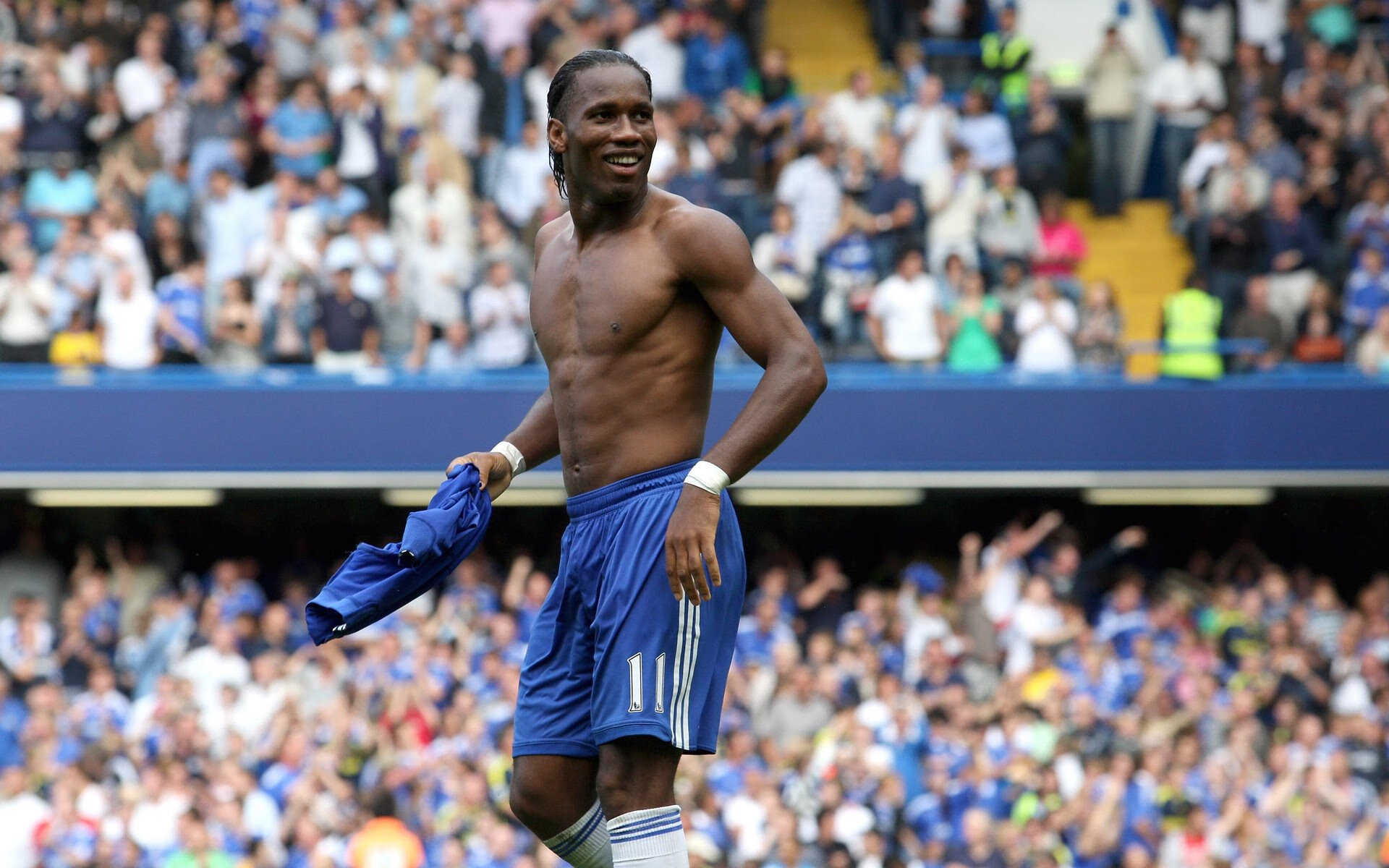 孤勇者，范弗利特一战封神，勇士鏖战上海滩铸就传奇之夜