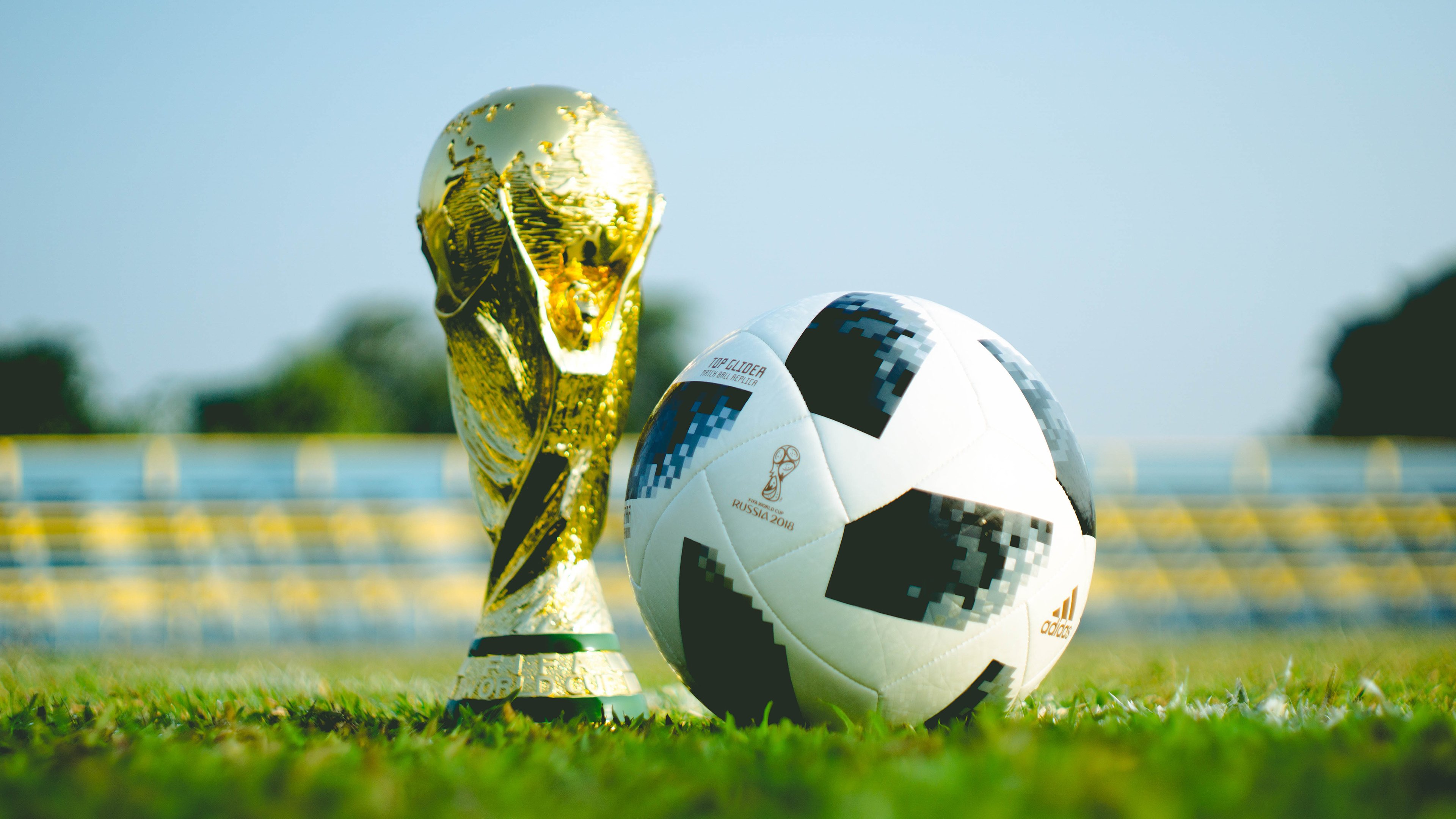 世界杯2026-1.圣维尼修斯，当足球之神戴上手套，罗马在黑暗隧道的尽头看见光